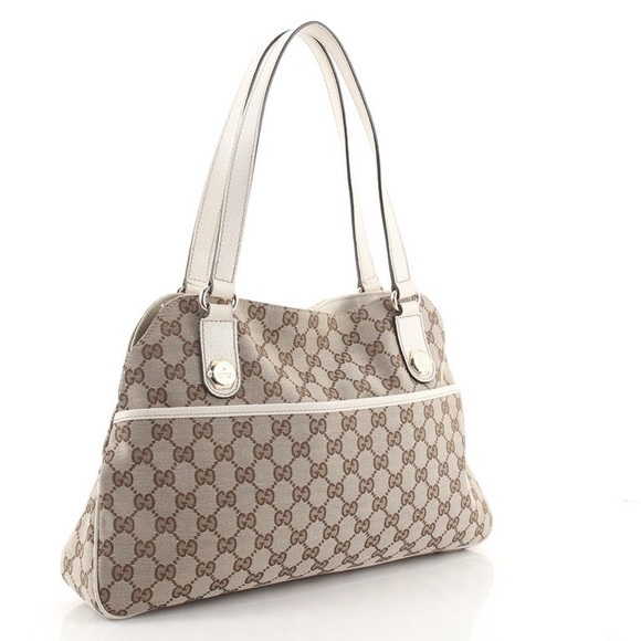 Authentic Gucci Shoulder Bag in Canvas - Picture 15 of 16